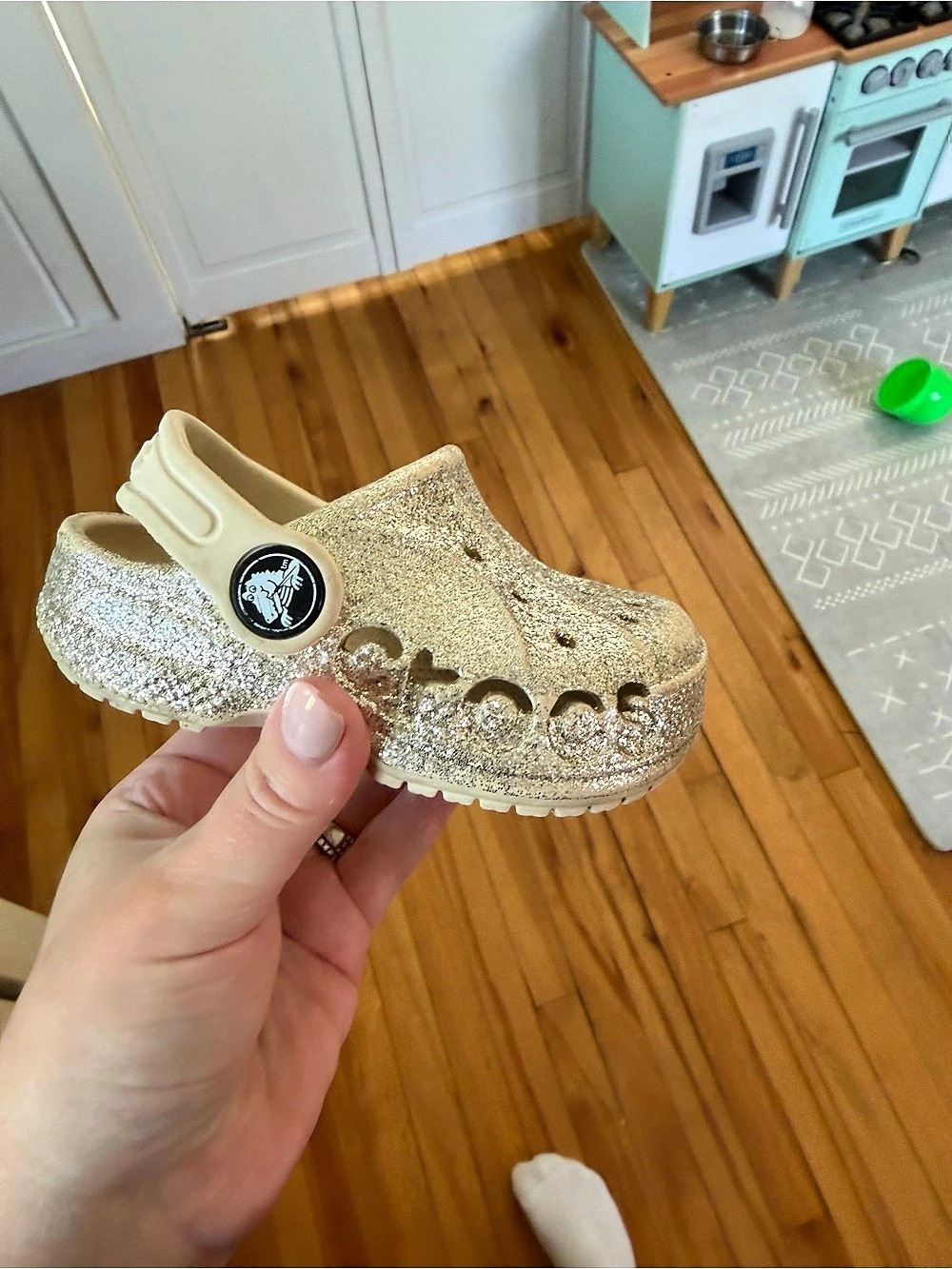Crocs Kids' Classic Glitter Clog Gold US Toddler size 5